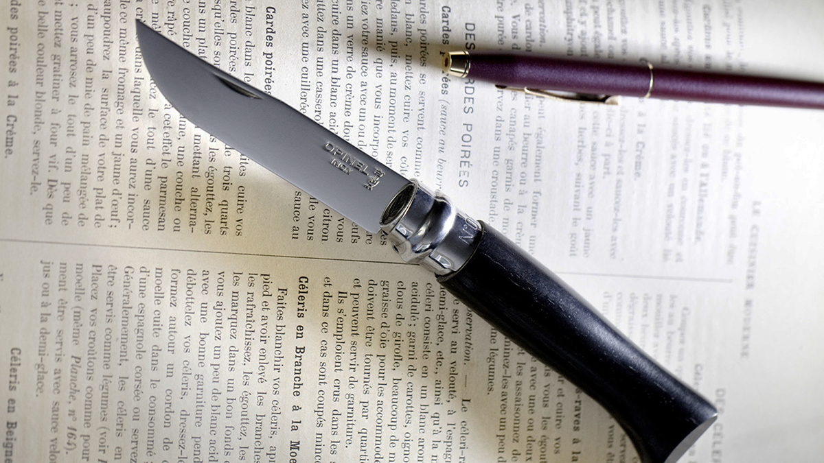 Składany nóż turystyczny Opinel N°08 Ebène